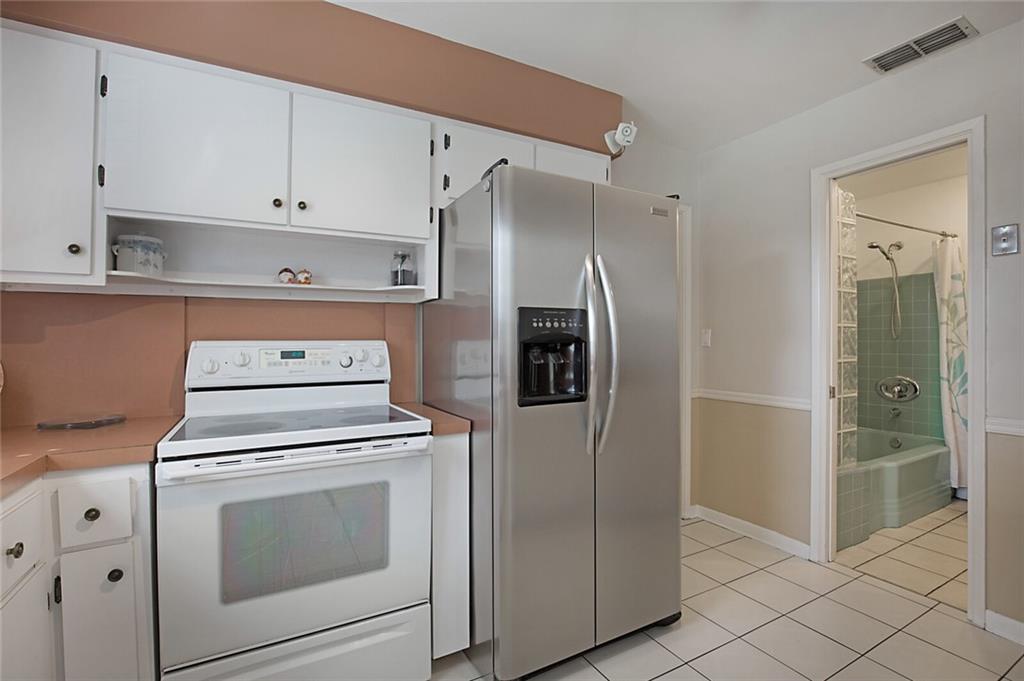 2121 NE 34TH CT