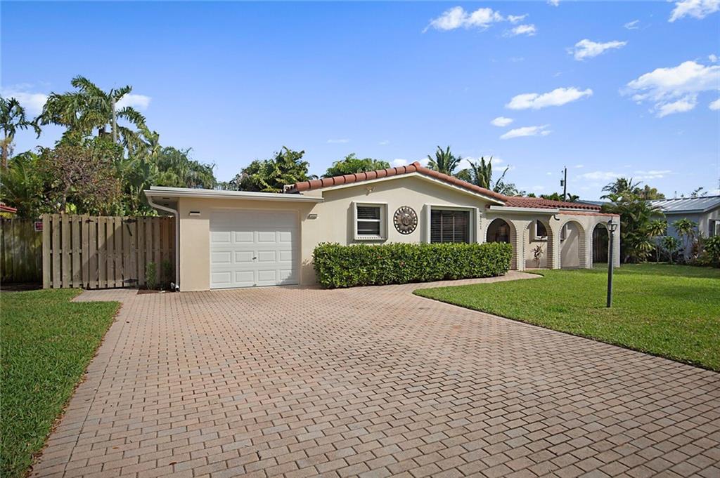 2121 NE 34TH CT