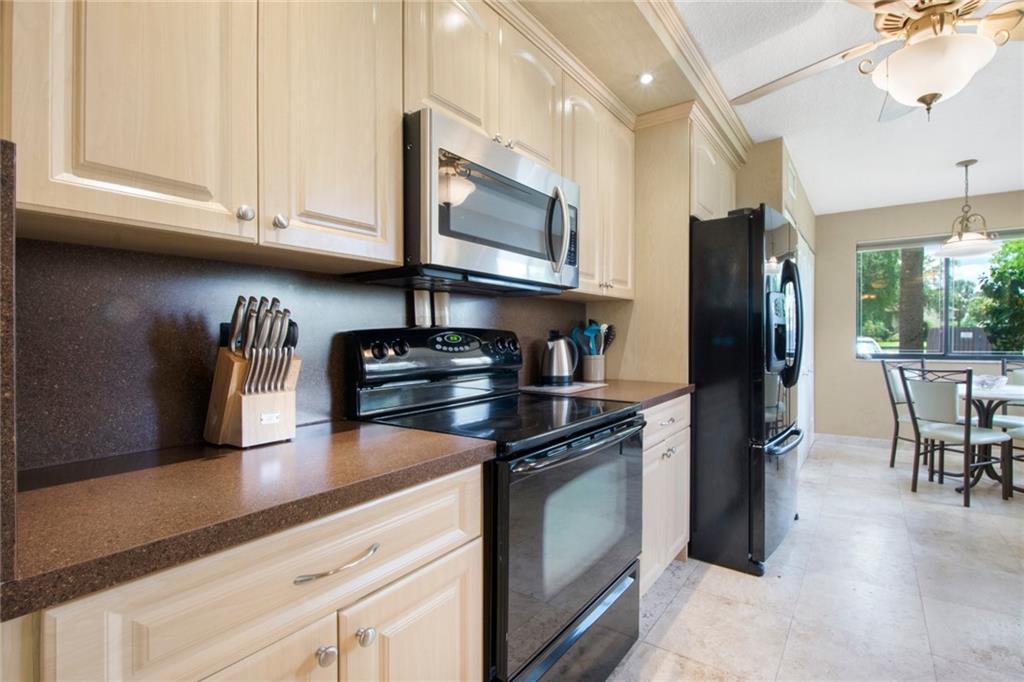 9331 SW 23rd St Unit: 3501