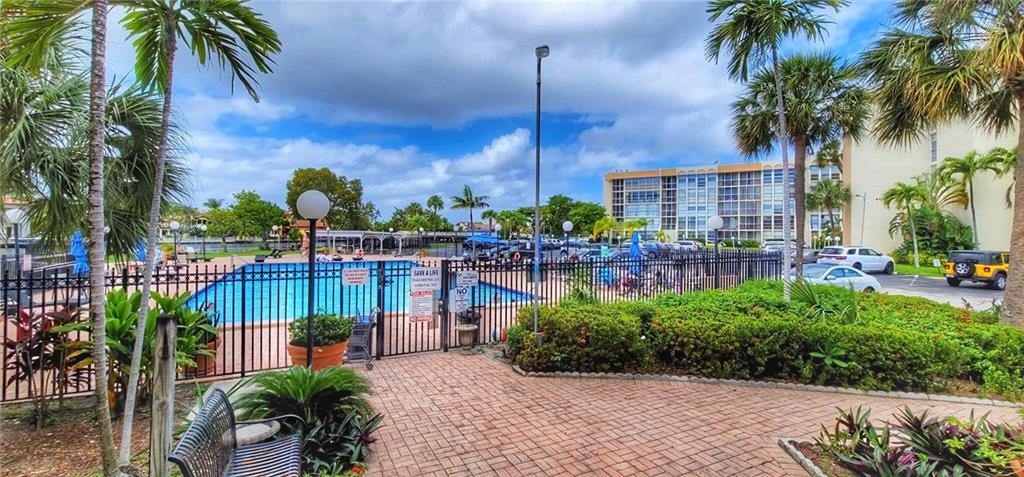 851 Three Islands Blvd Unit: 410