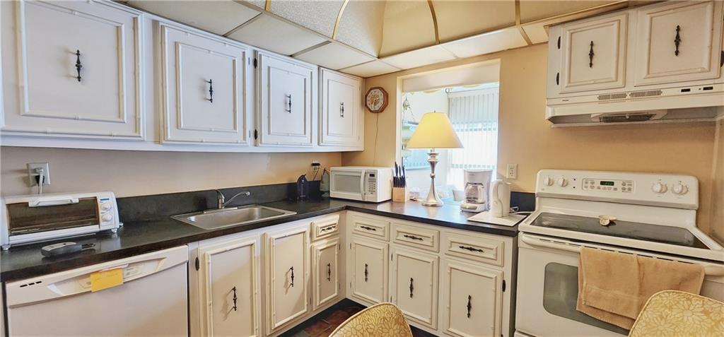 851 Three Islands Blvd Unit: 410