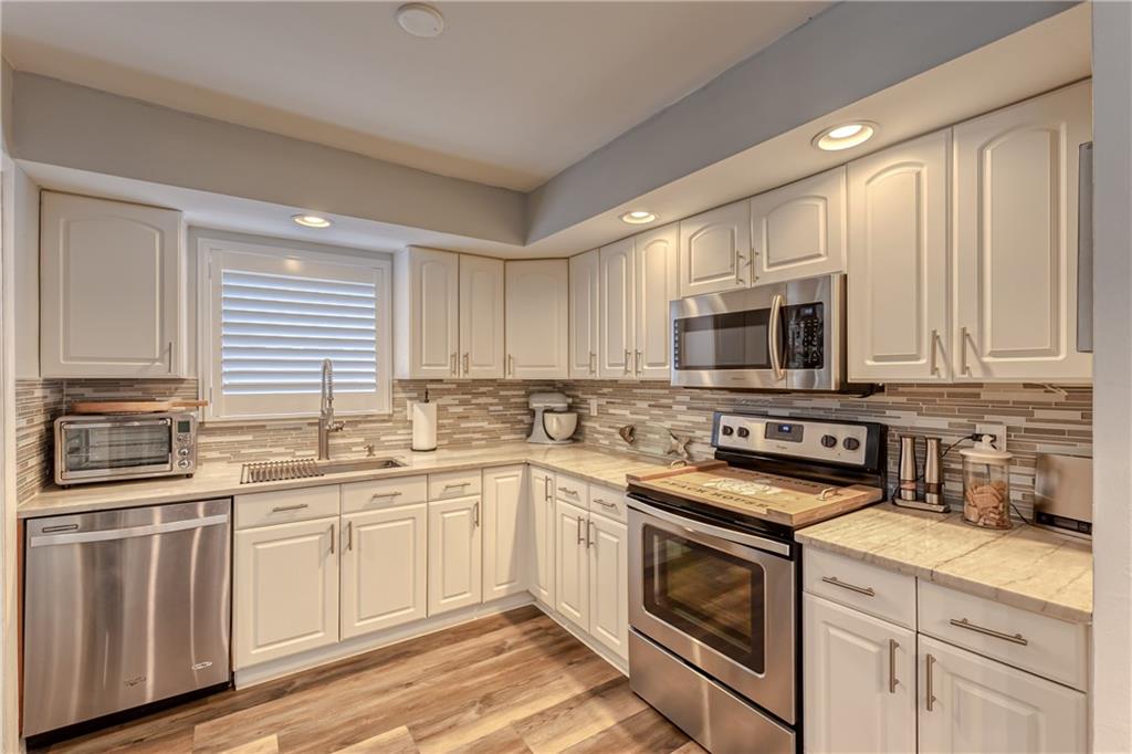 805 SE 14th Dr