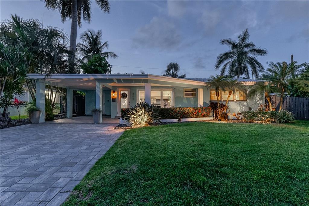 805 SE 14th Dr