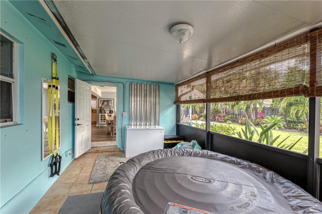 805 SE 14th Dr