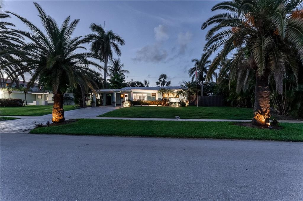 805 SE 14th Dr