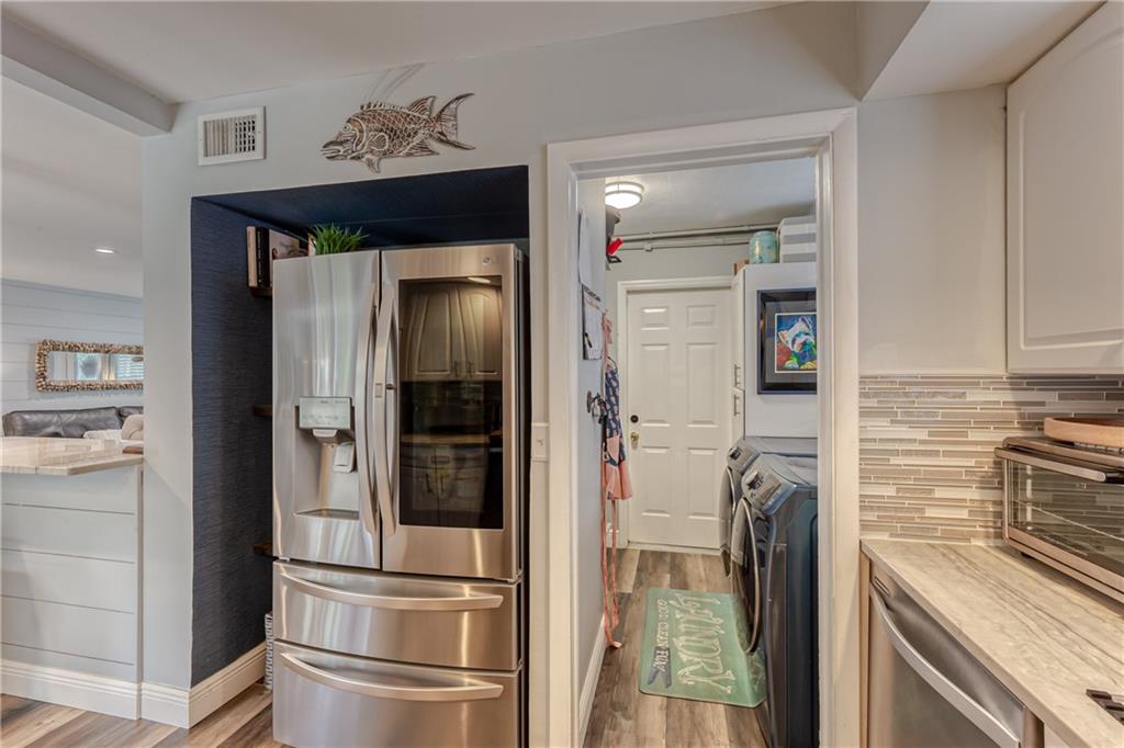 805 SE 14th Dr