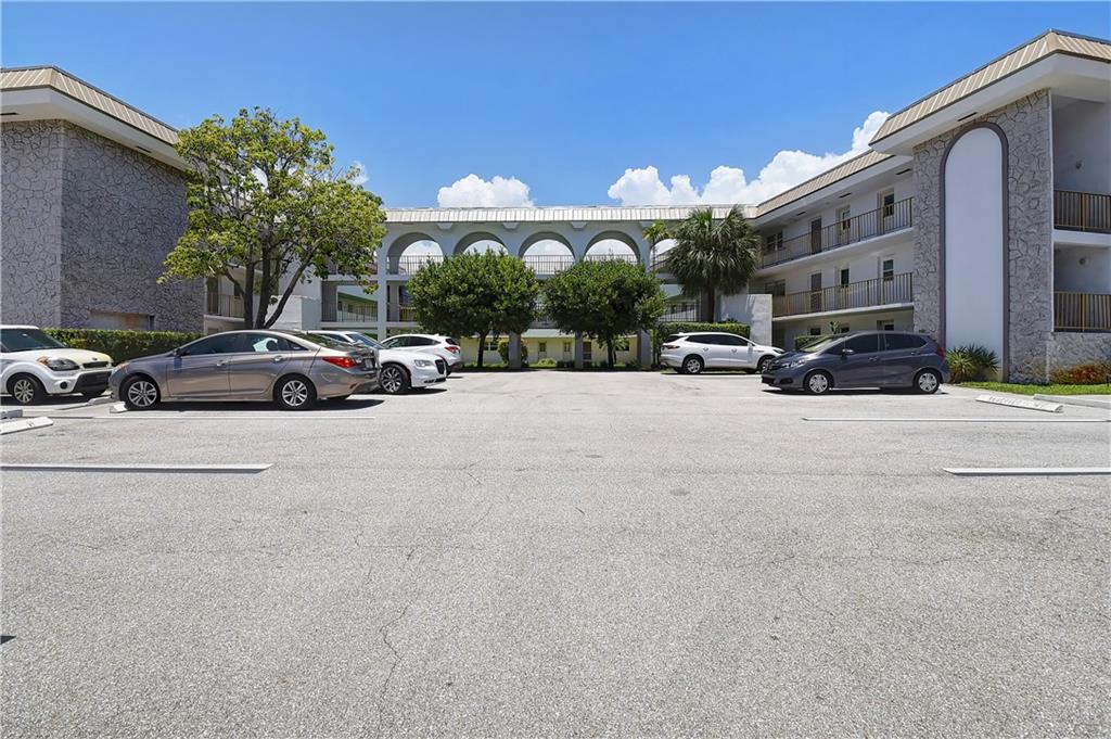 5501 NW 2nd Ave Unit: 1050