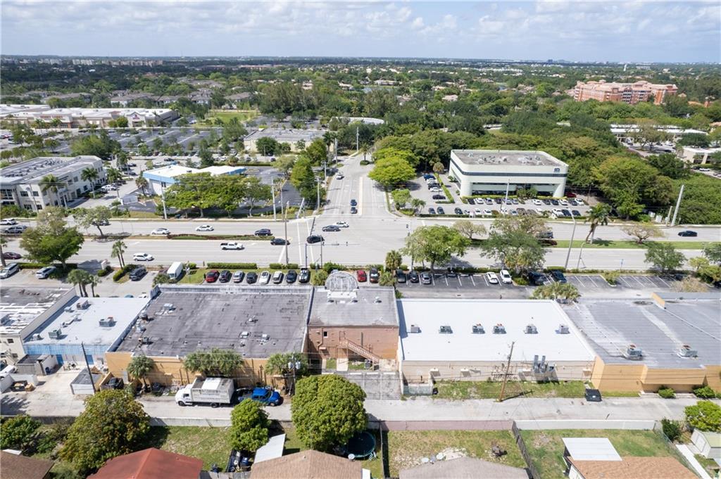 3248 W Hillsboro Blvd