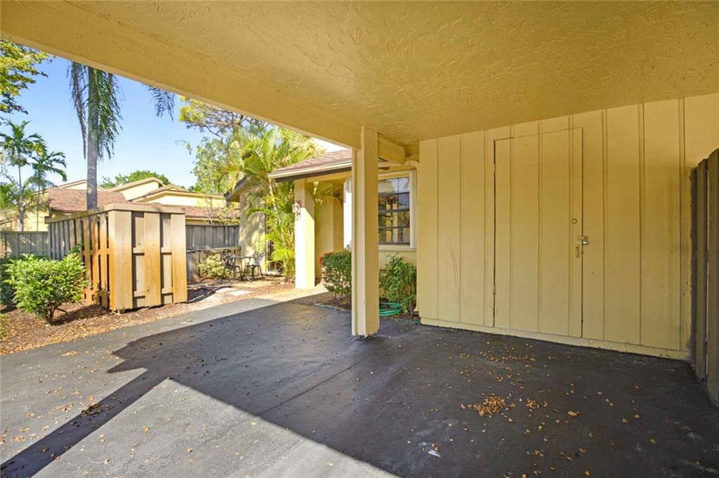 2047 W Deer Creek Woodlands Way Unit: 2047