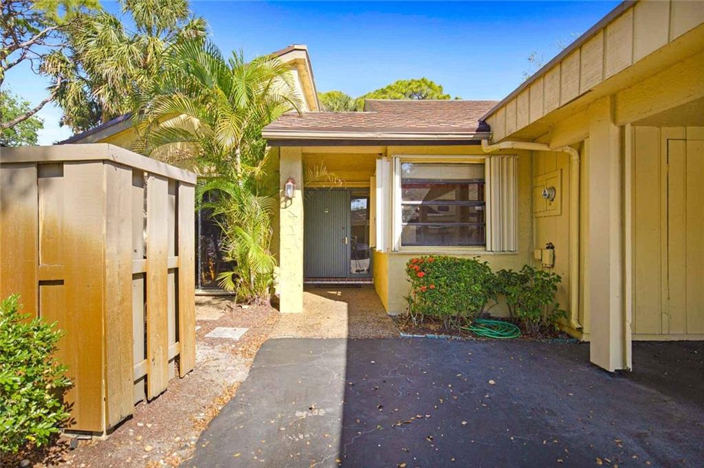 2047 W Deer Creek Woodlands Way Unit: 2047