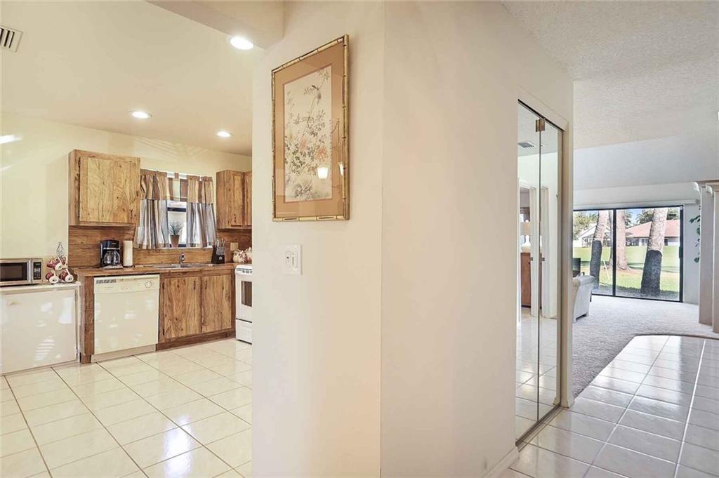 2047 W Deer Creek Woodlands Way Unit: 2047