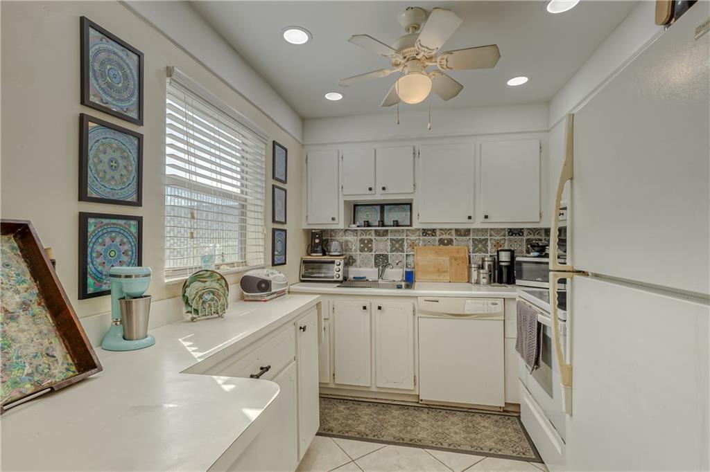 484 Monaco K Unit: 484