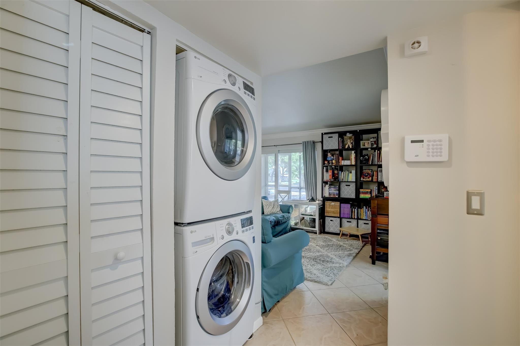401 SE 10th St Unit: 107