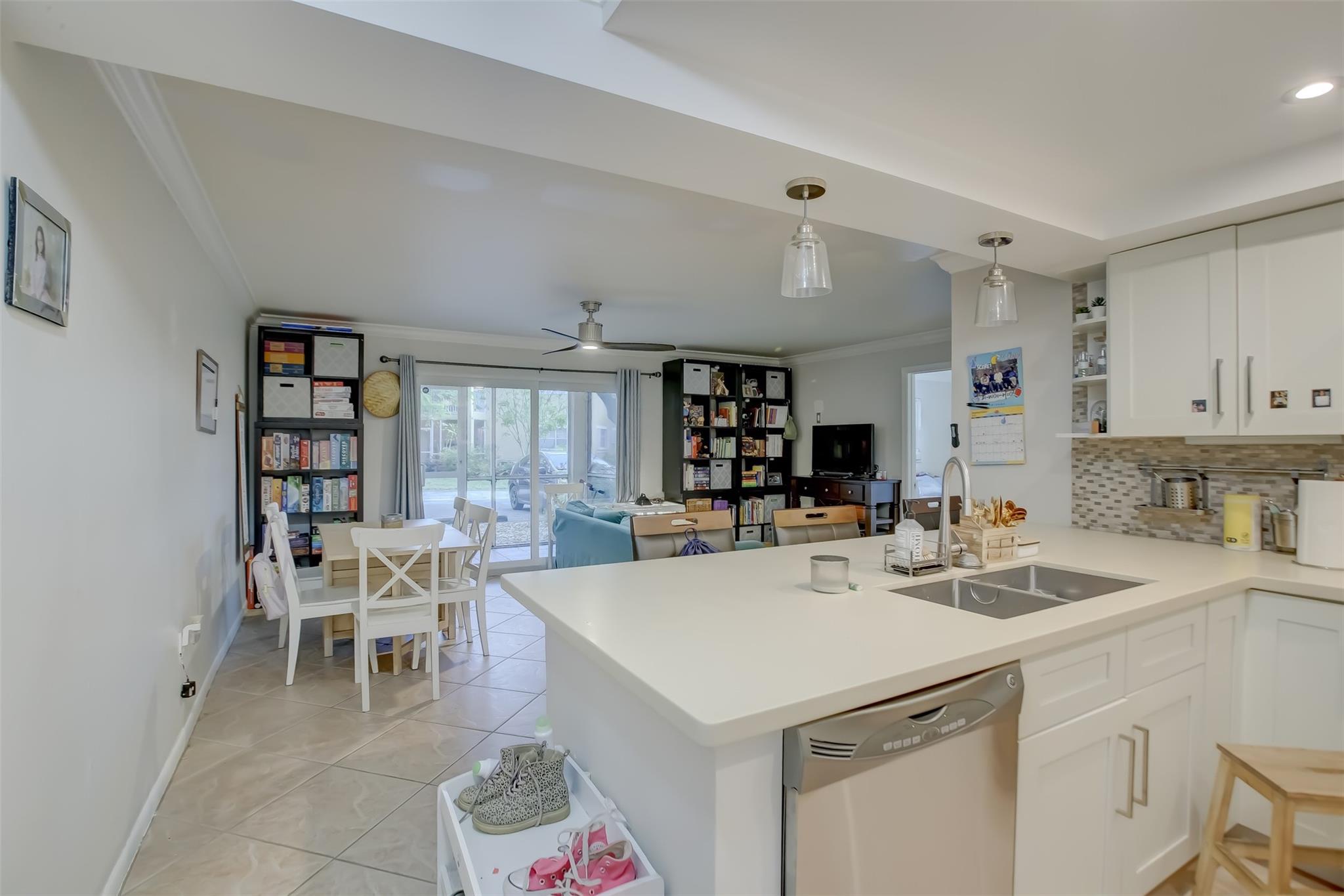 401 SE 10th St Unit: 107