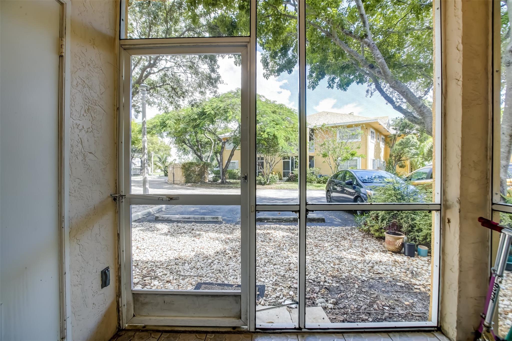 401 SE 10th St Unit: 107