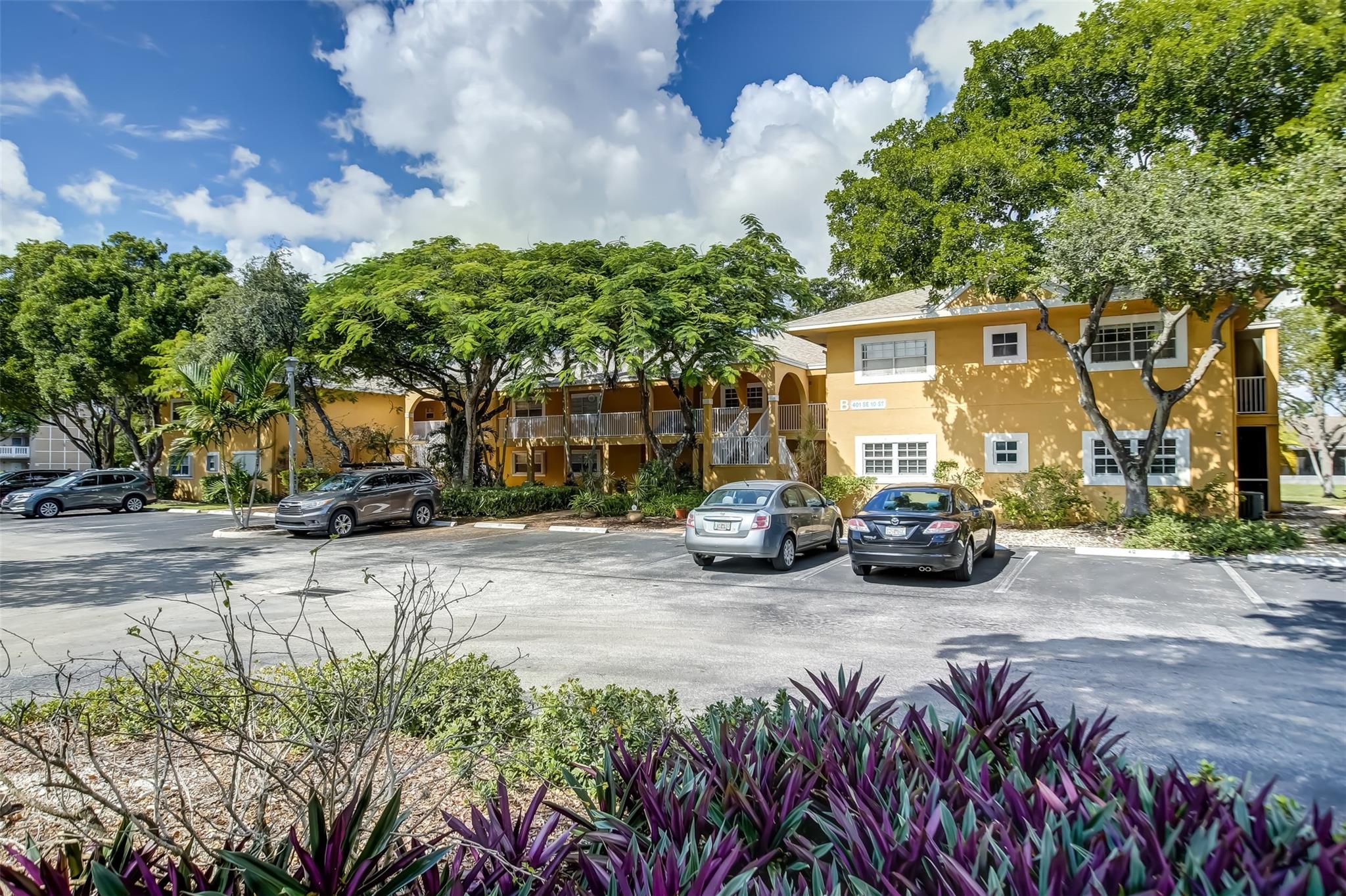 401 SE 10th St Unit: 107