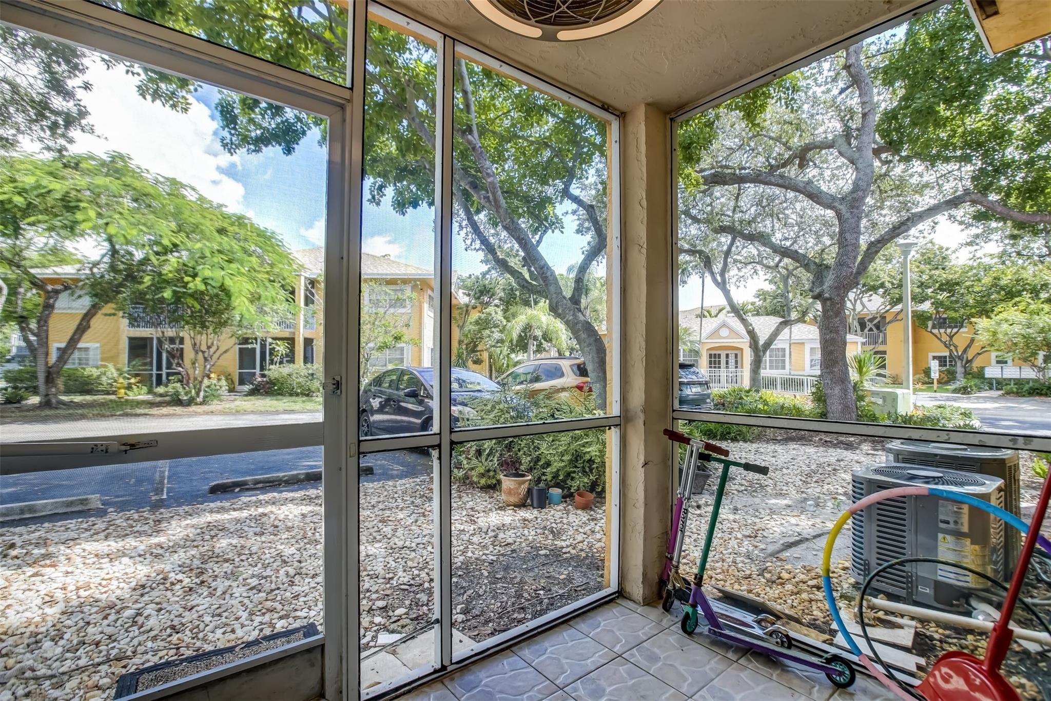 401 SE 10th St Unit: 107