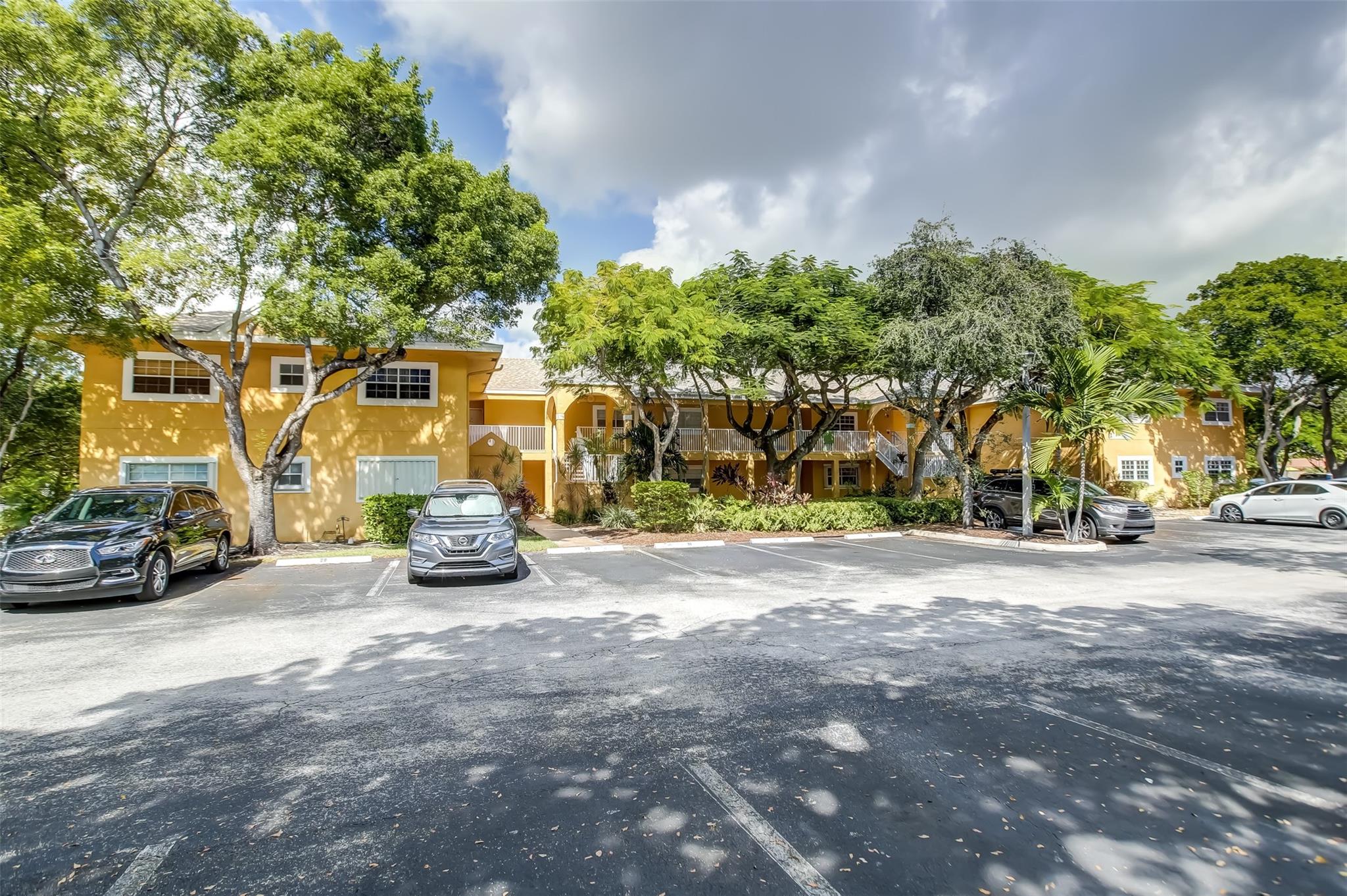 401 SE 10th St Unit: 107