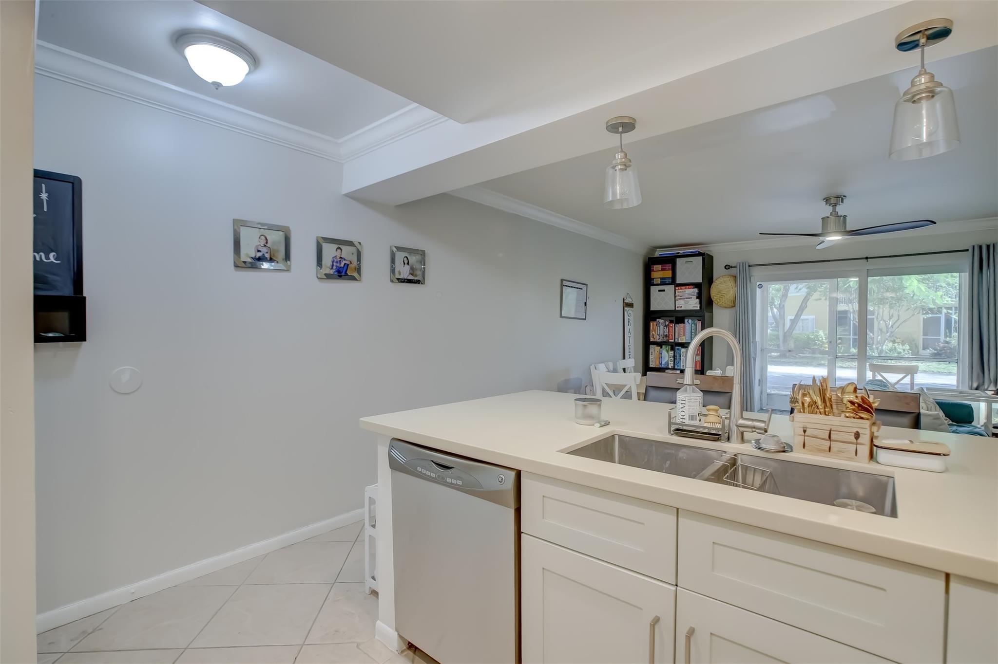 401 SE 10th St Unit: 107