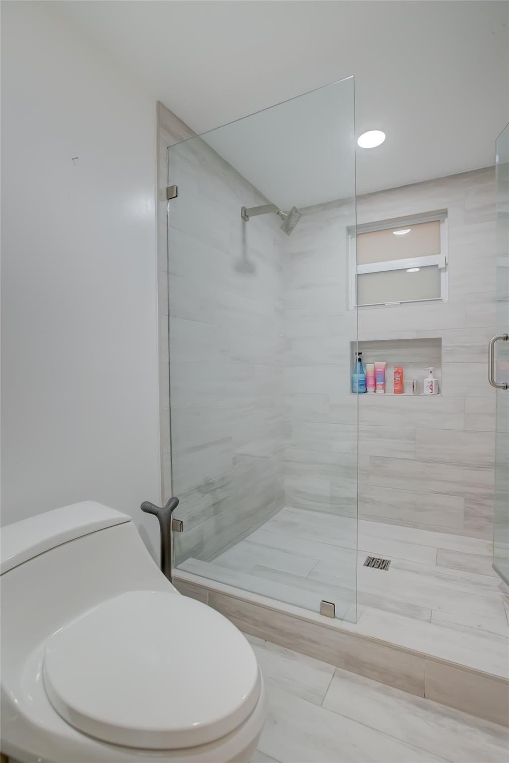 401 SE 10th St Unit: 107