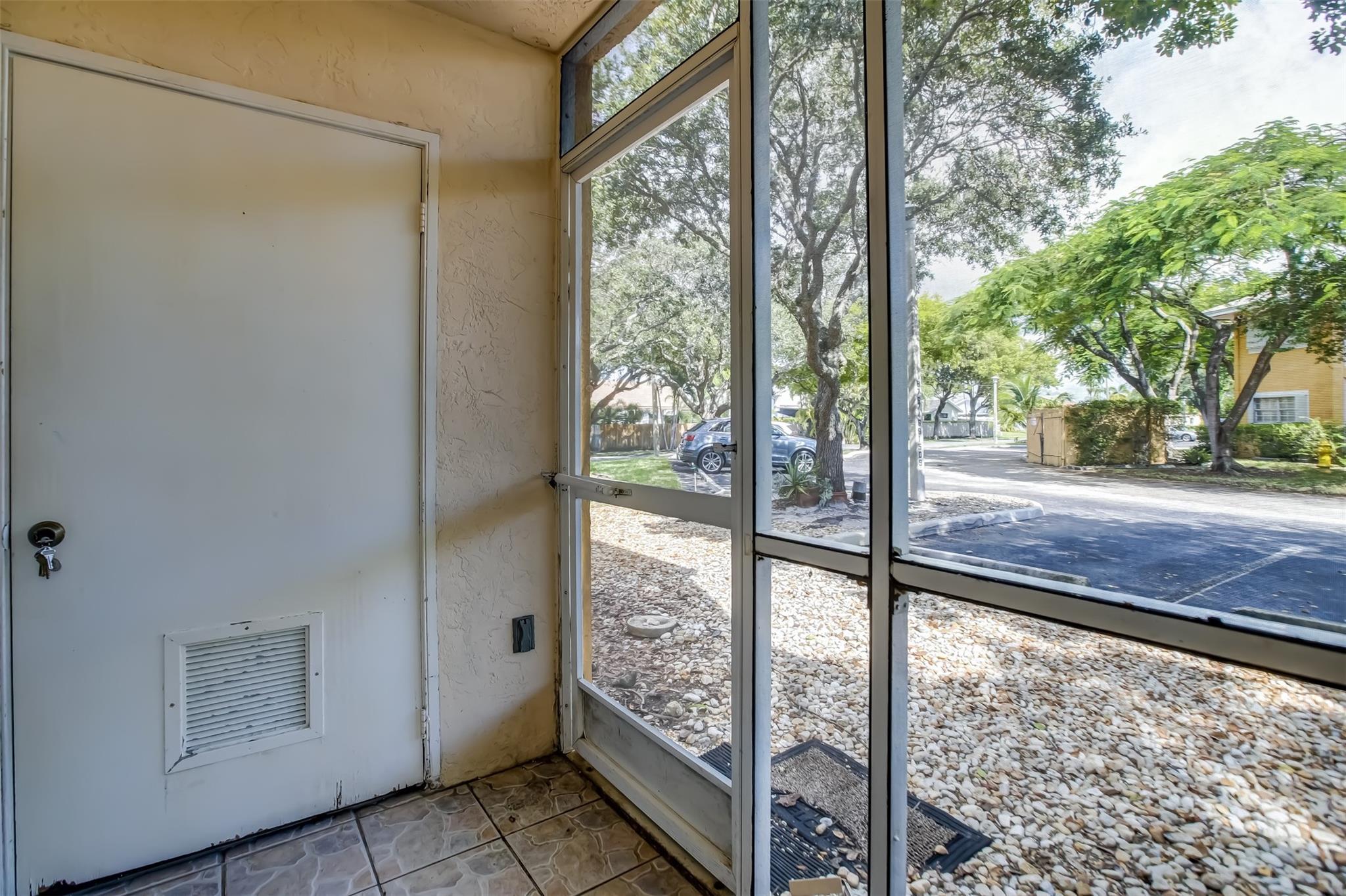 401 SE 10th St Unit: 107