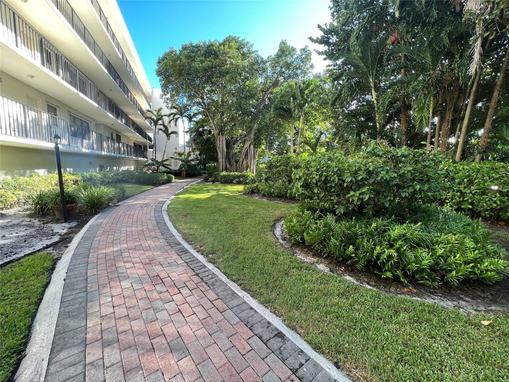 277 N Ocean Boulevard 303, Boca Raton Unit: 303