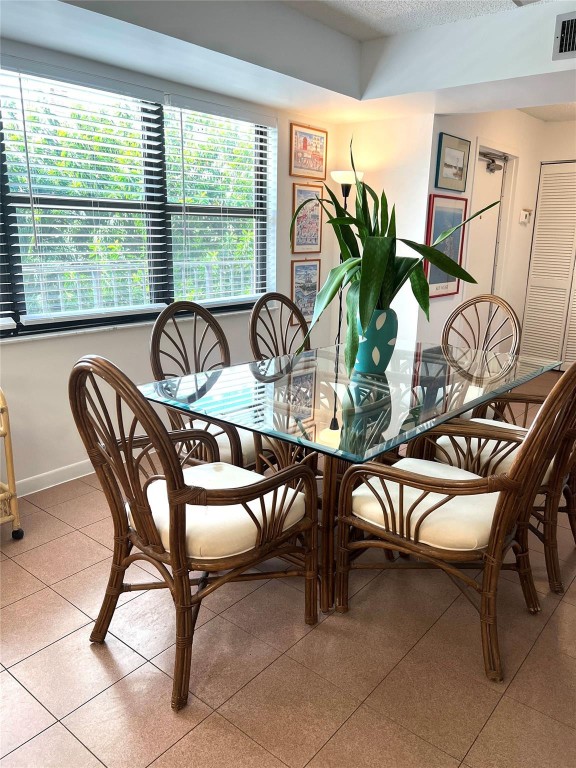 277 N Ocean Boulevard 303, Boca Raton Unit: 303