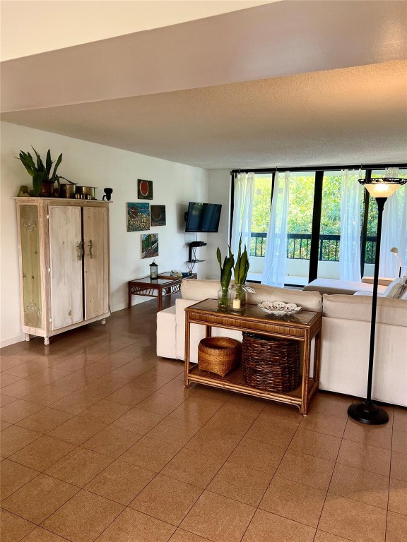 277 N Ocean Boulevard 303, Boca Raton Unit: 303