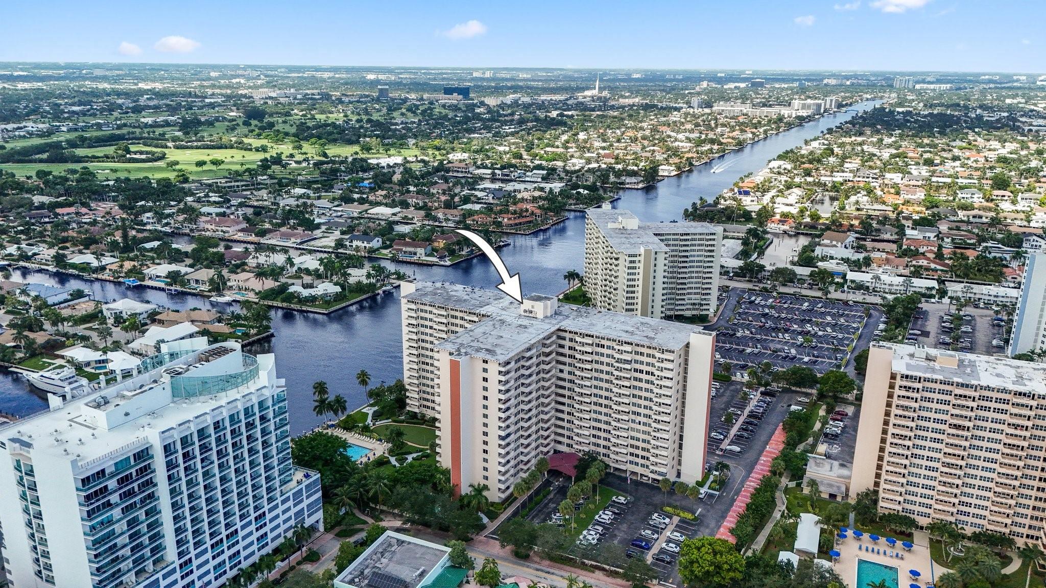 3233 NE 34th St Unit: 1512A