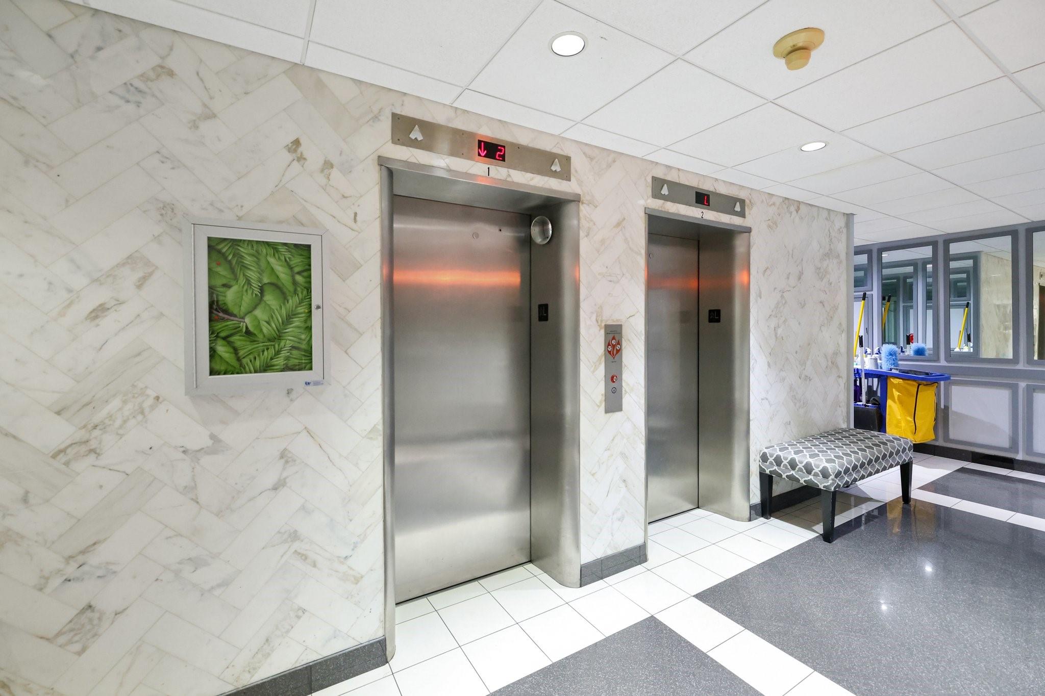 3233 NE 34th St Unit: 1512A