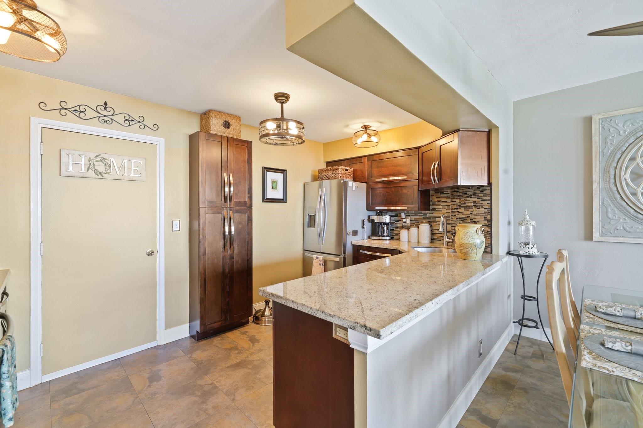 3233 NE 34th St Unit: 1512A