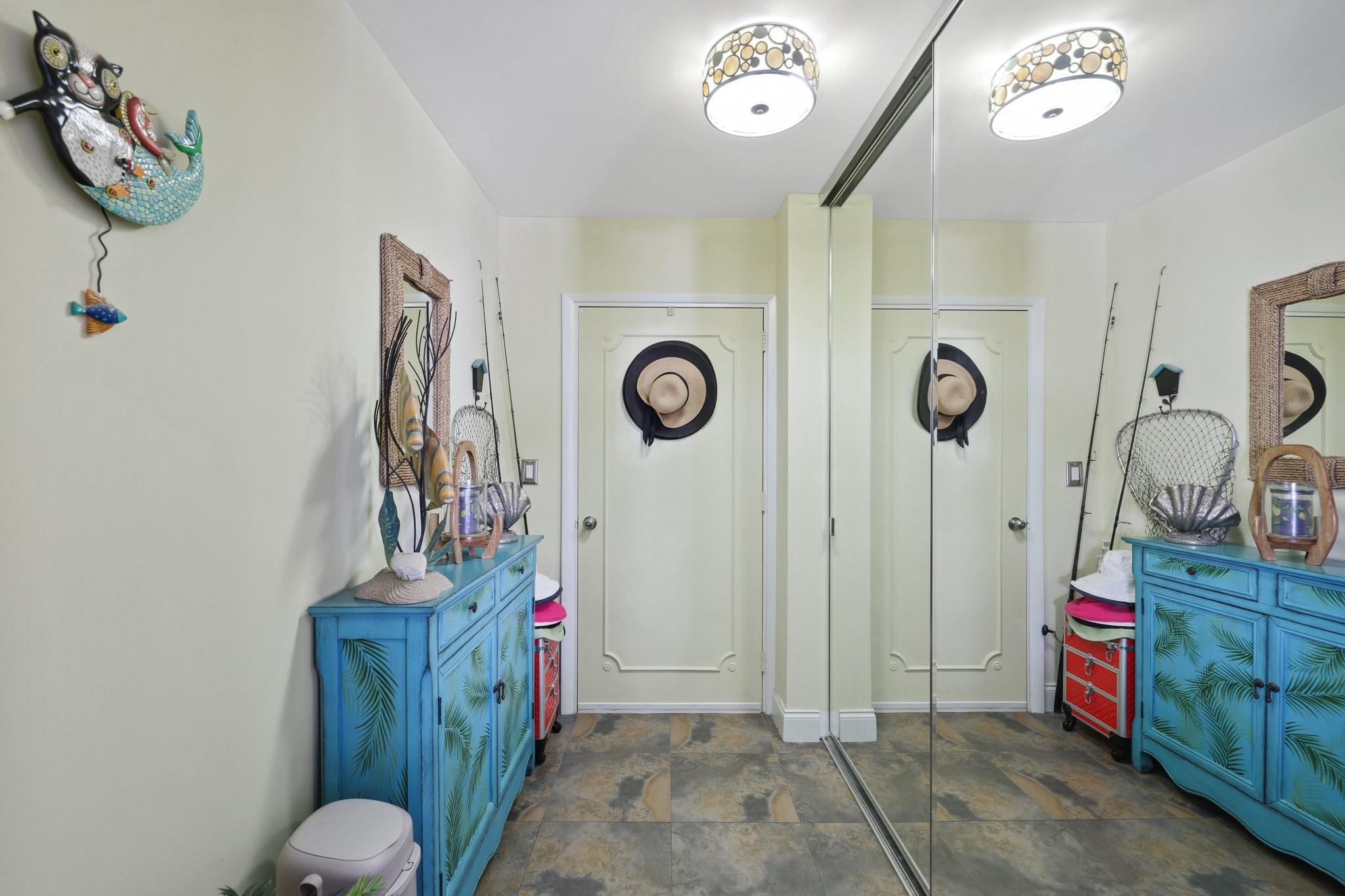 3233 NE 34th St Unit: 1512A