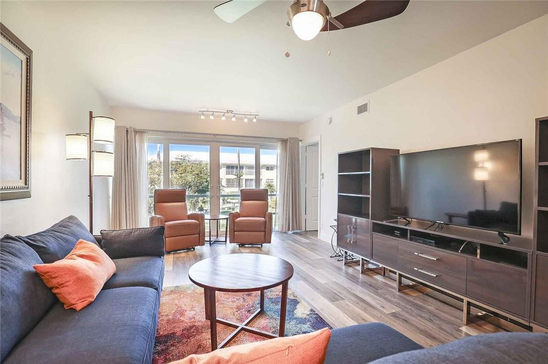 1951 NE 39th St Unit: 257