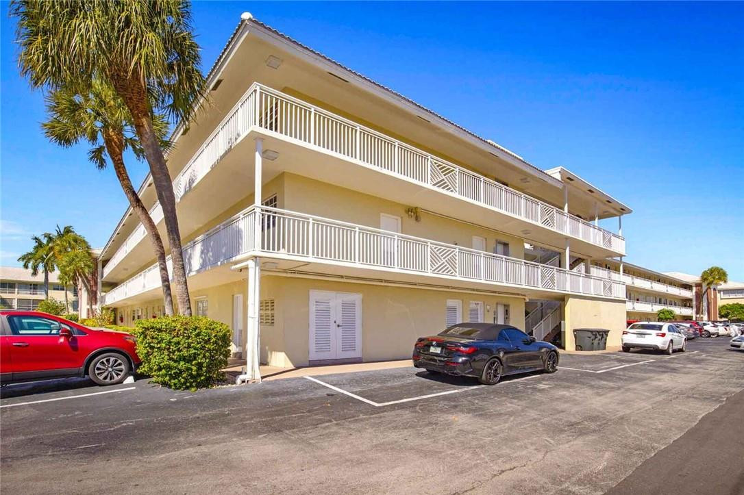 1951 NE 39th St Unit: 257