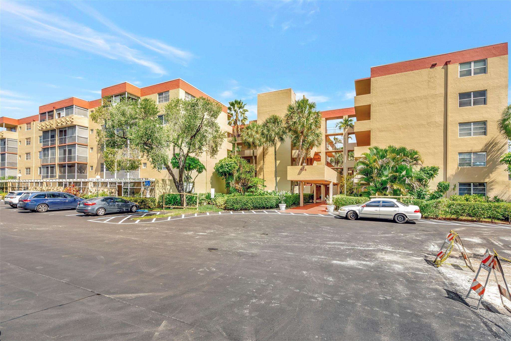 404 NW 68th Ave Unit: 515