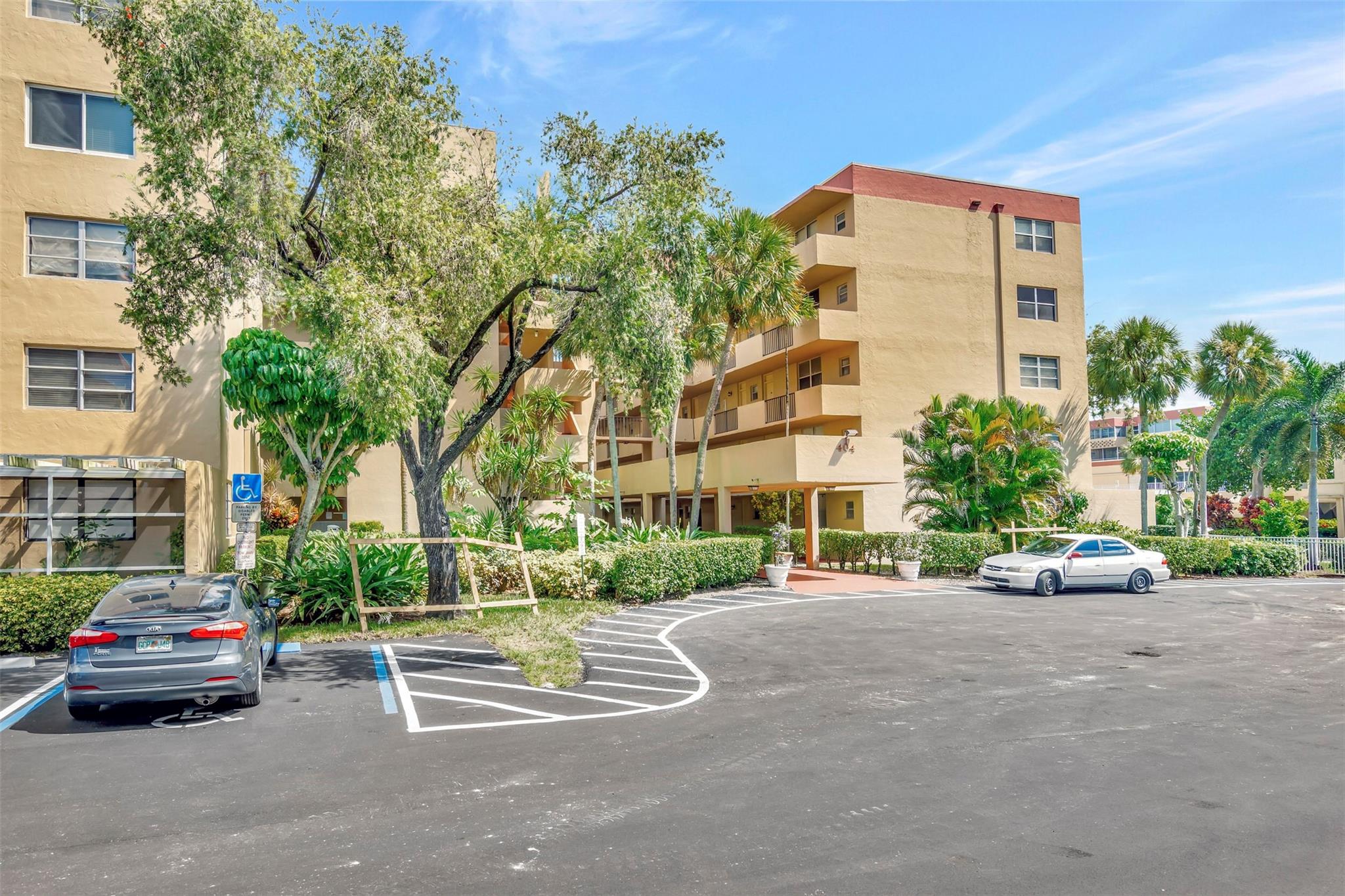 404 NW 68th Ave Unit: 515