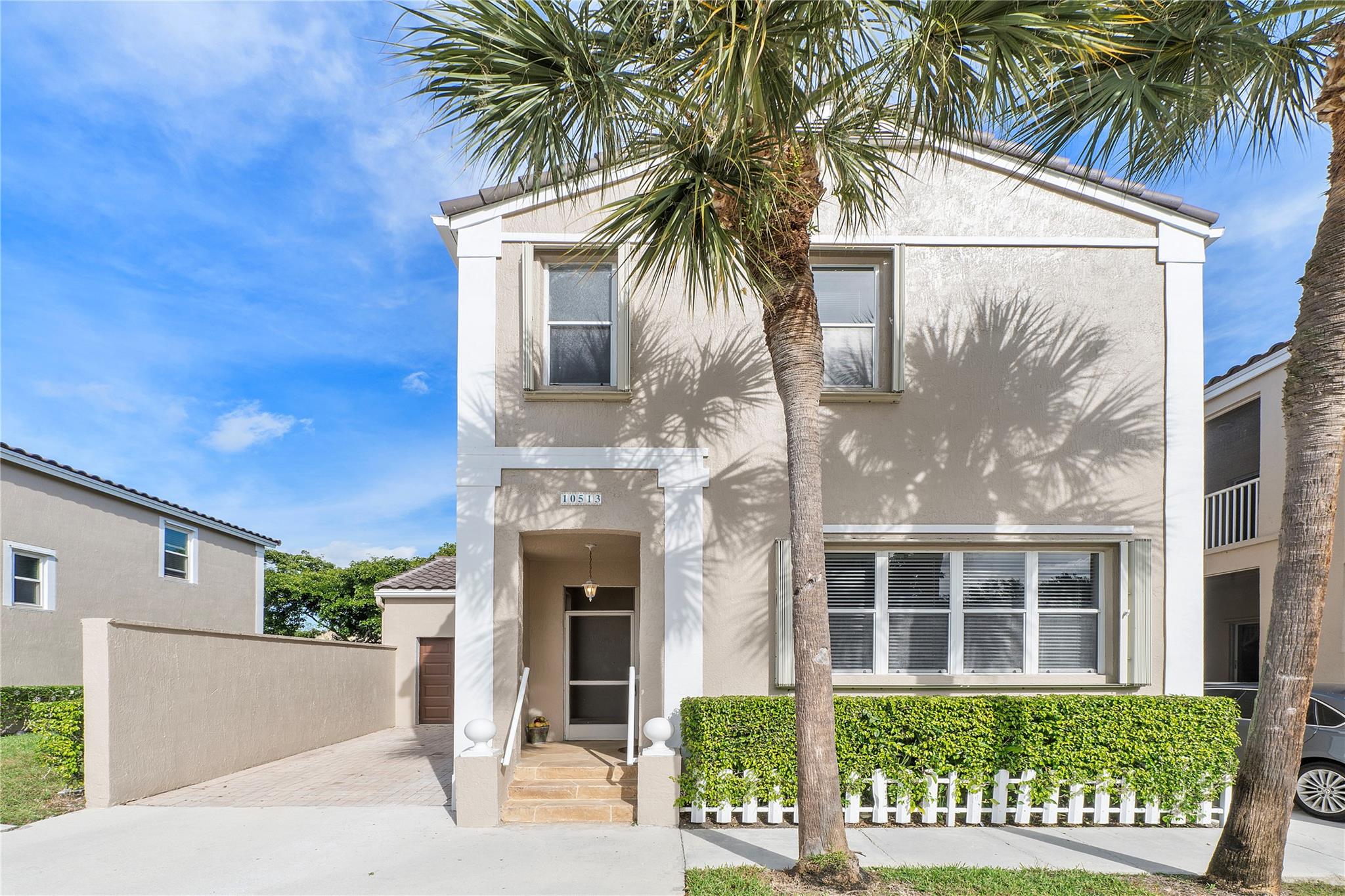 10513 NW 57th Ct