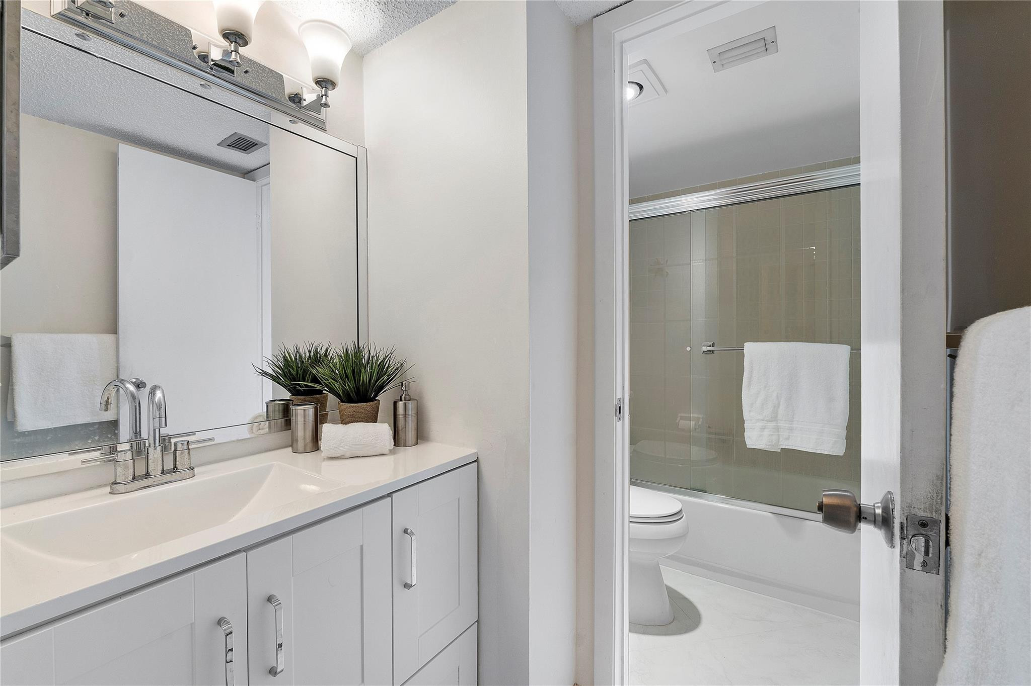 3000 NW 42nd Ave Unit: B310