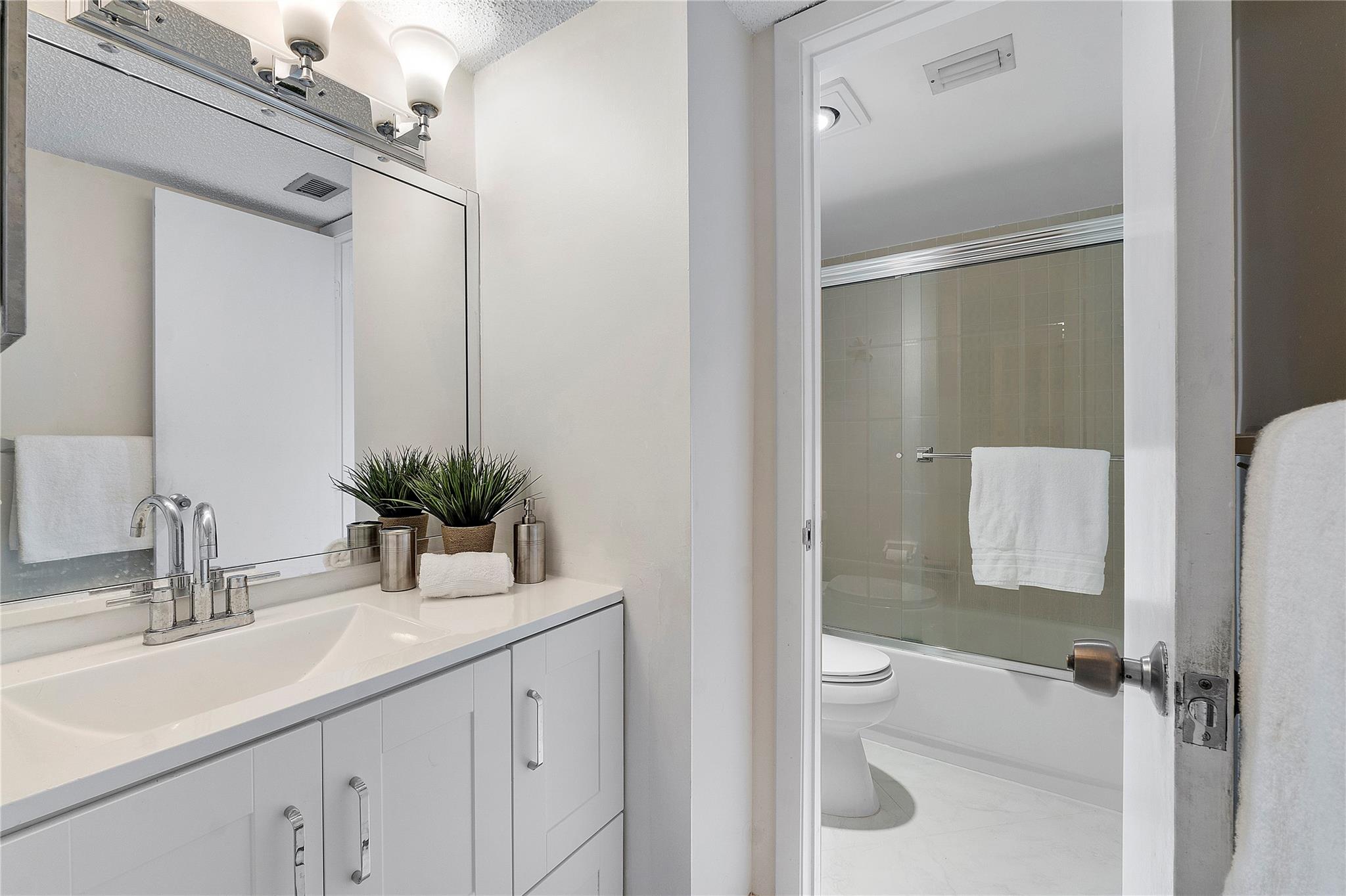 3000 NW 42nd Ave Unit: B310