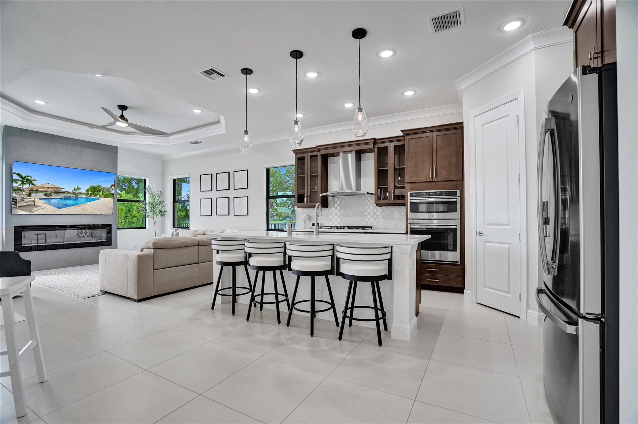 12060 Watermark Way, Parkland