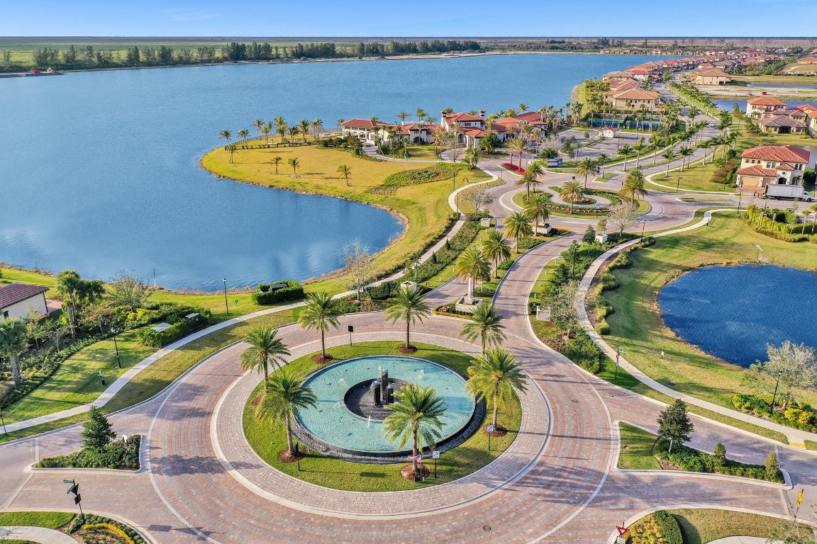 12060 Watermark Way, Parkland