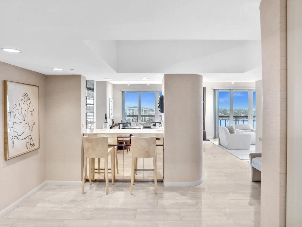 901 E Camino Real Ph-2B, Boca Raton Unit: Ph-2B