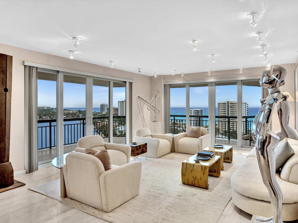 901 E Camino Real Ph-2B, Boca Raton Unit: Ph-2B