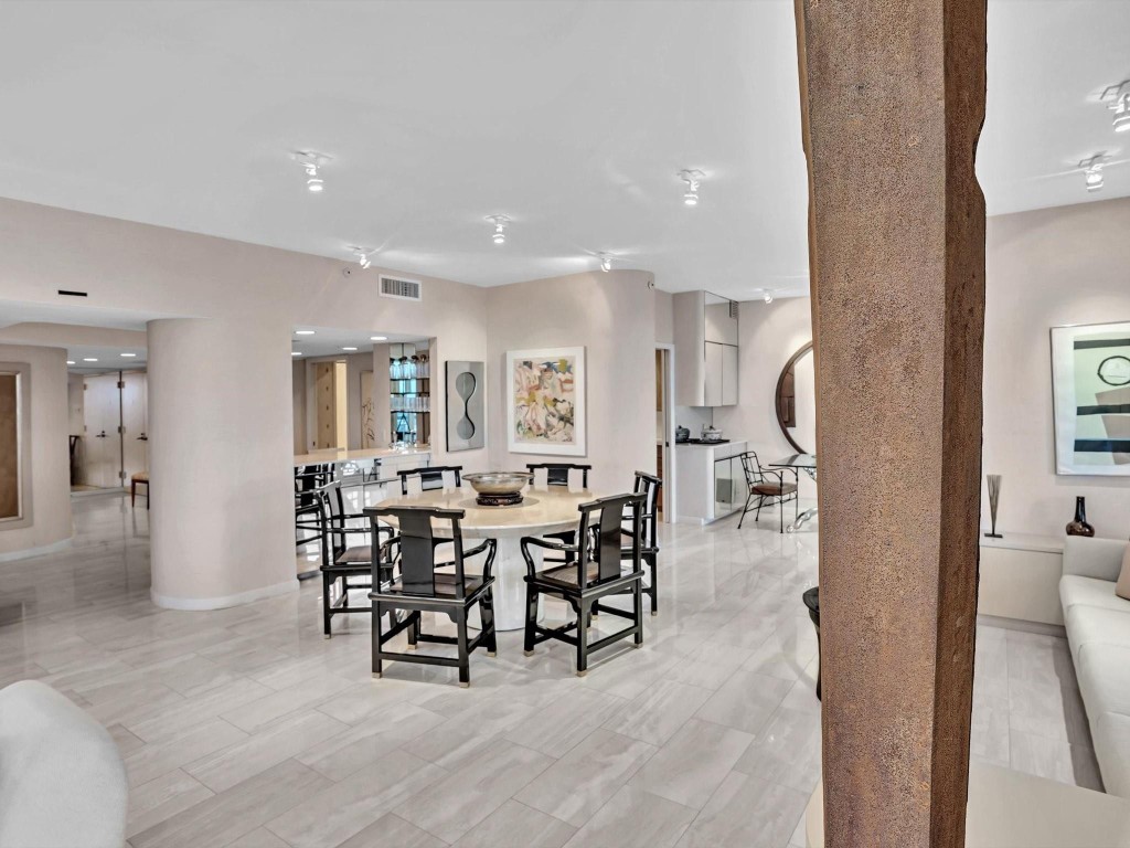 901 E Camino Real Ph-2B, Boca Raton Unit: Ph-2B