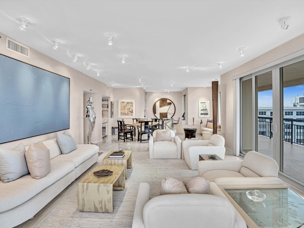 901 E Camino Real Ph-2B, Boca Raton Unit: Ph-2B