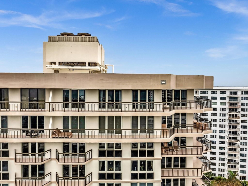 901 E Camino Real Ph-2B, Boca Raton Unit: Ph-2B