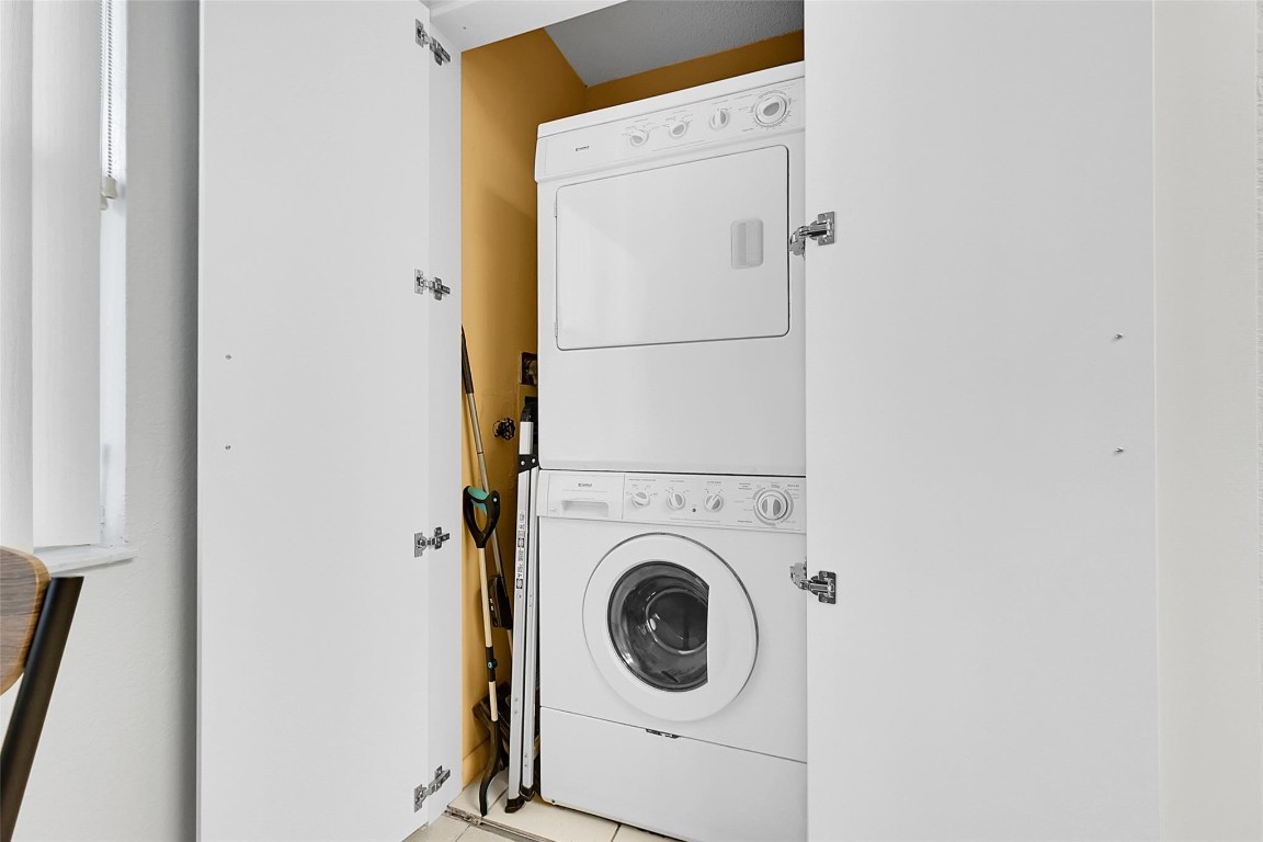 7300 Lake Circle Drive 306