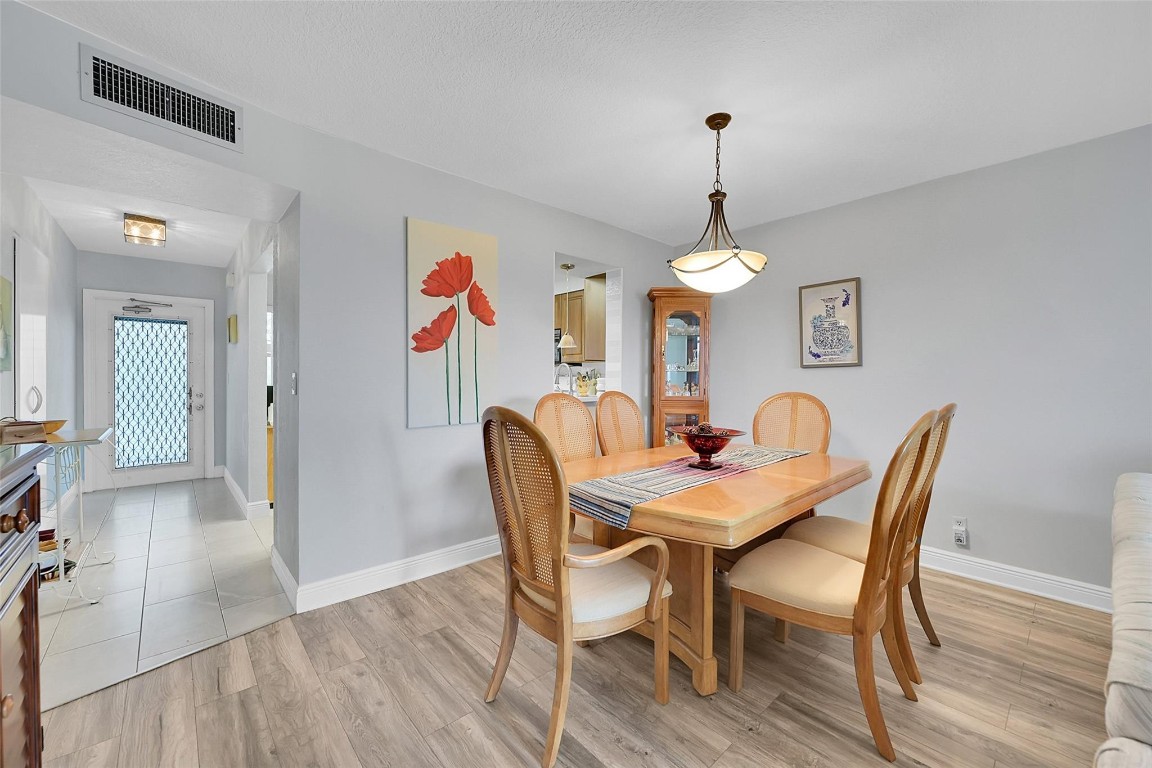 7300 Lake Circle Drive 306