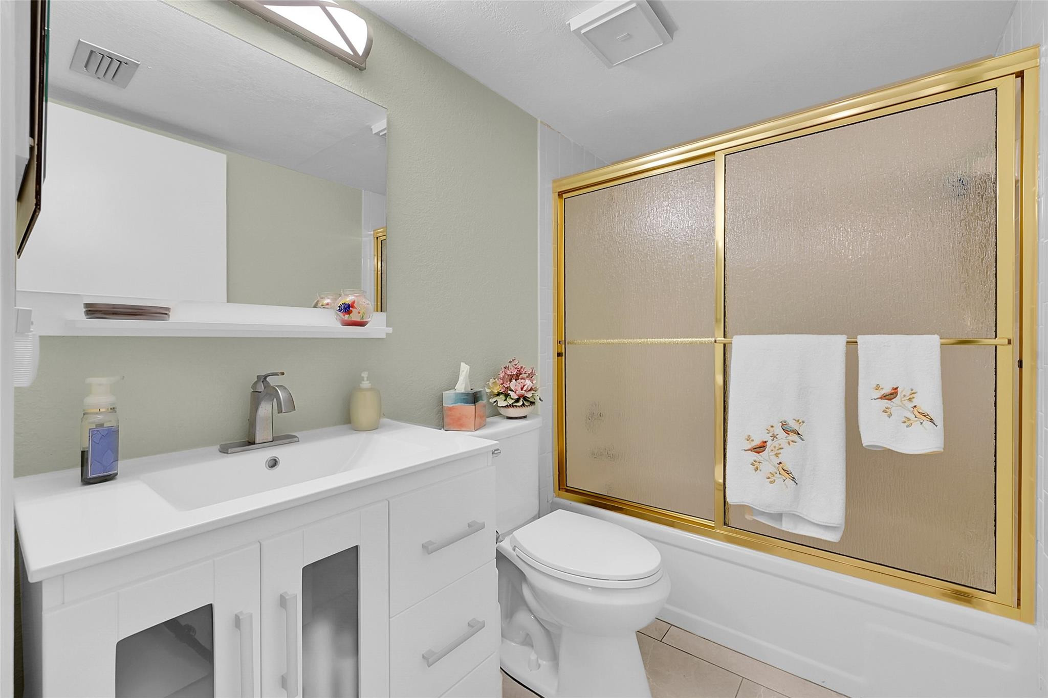 7300 Lake Circle Drive 306