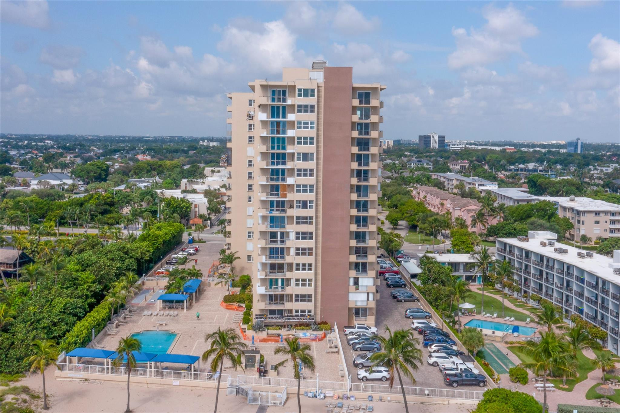 2000 S Ocean Boulevard 2P, Lauderdale-By-The-Sea Unit: 2P